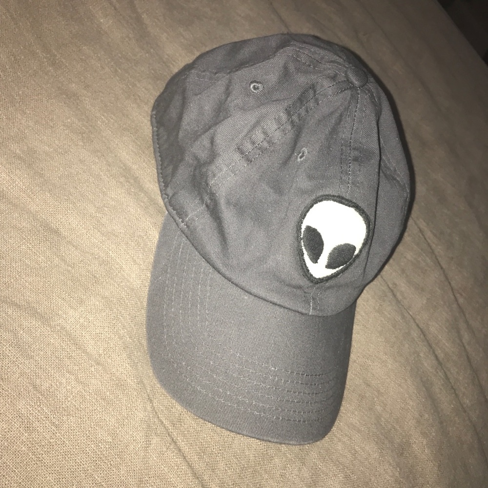 Alien baseball cap